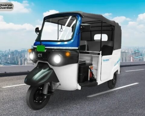 Japanese EV Rickshaw With 200 km Range Debuts in Pakistan