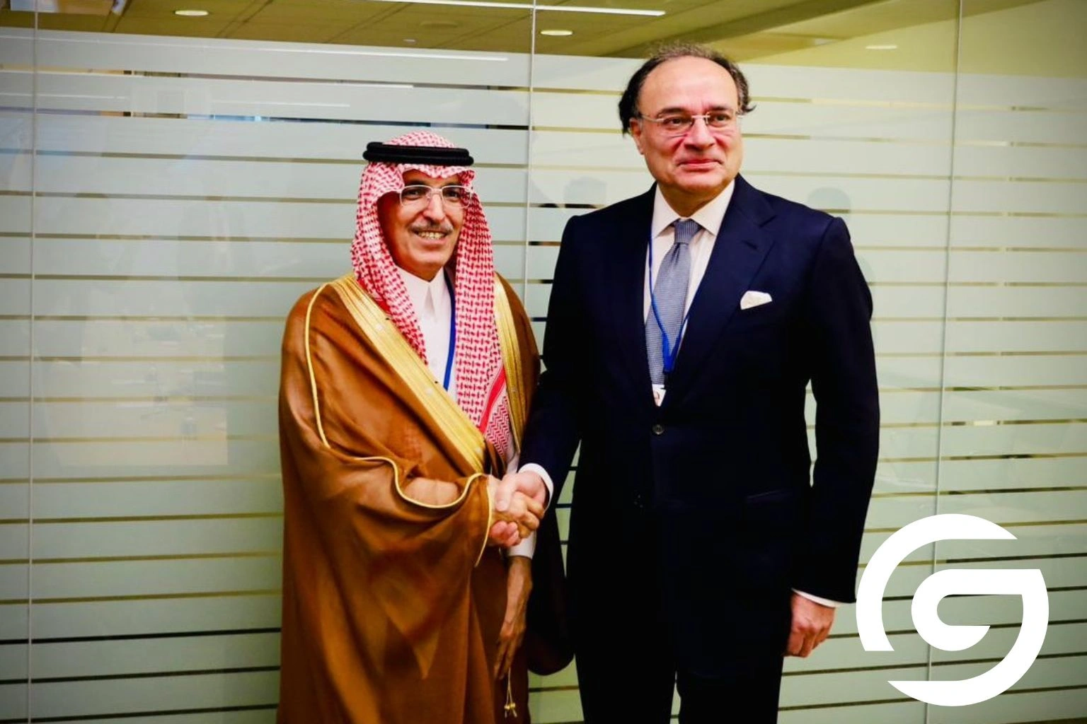 Aurangzeb Briefs Saudi Counterpart on PIA and Airport Privatization Plans