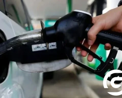 Petrol Prices Likely to Drop Across Pakistan From October 16